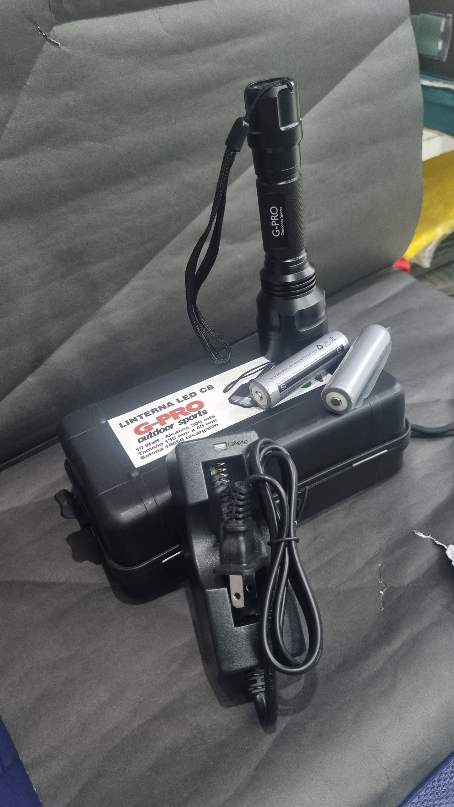Linterna LED G-PRO C8